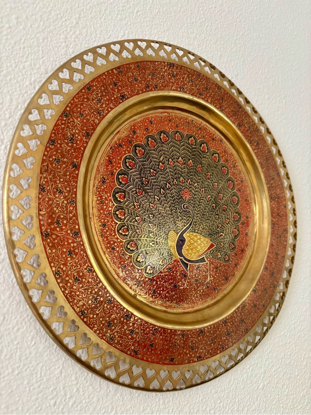 Vintage Hand-Etched
Brass Peacock
Decorative Wall Plate home decor